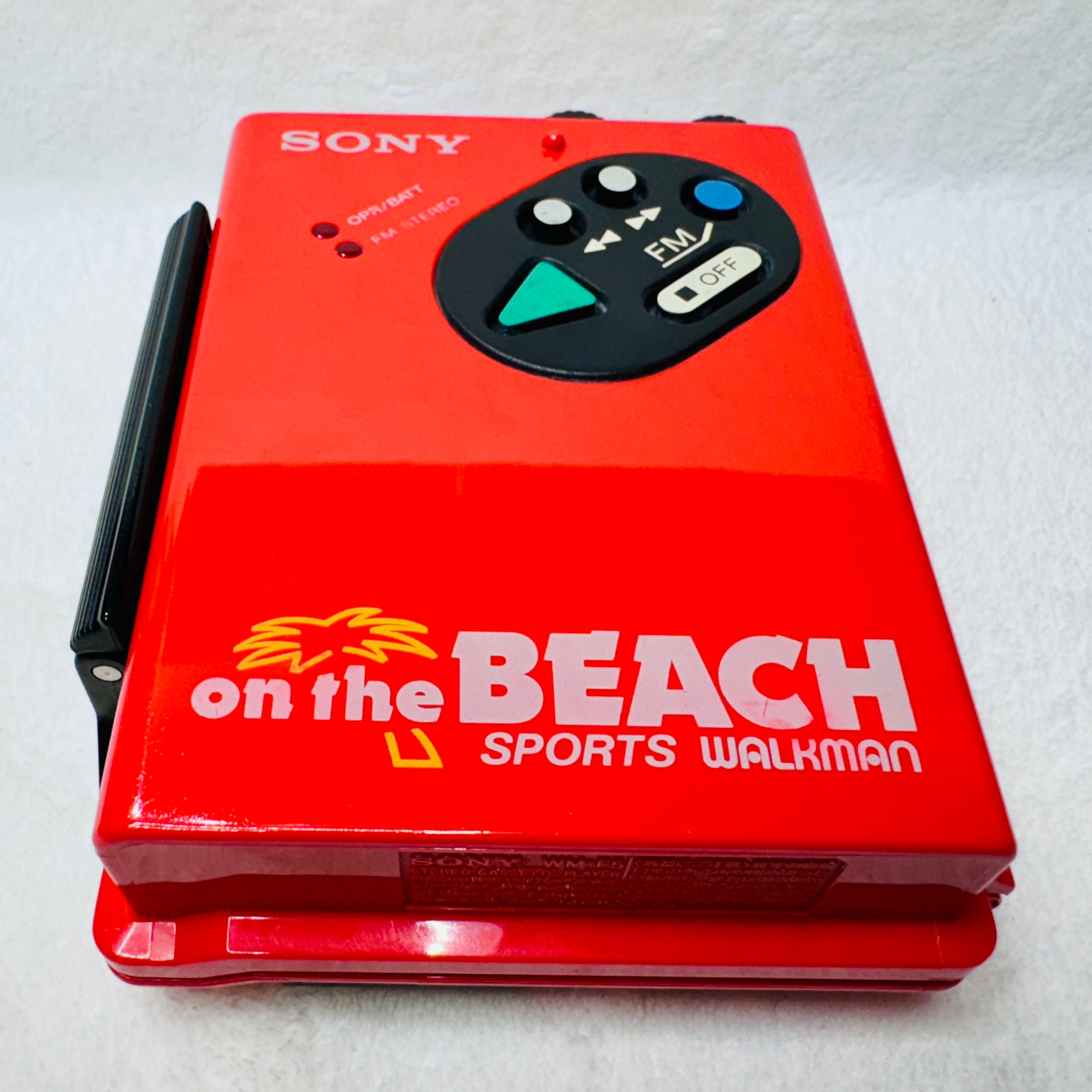 Sony Walkman WM-F5 SPORTS ON THE BEACH #200 - Shop | Walkman