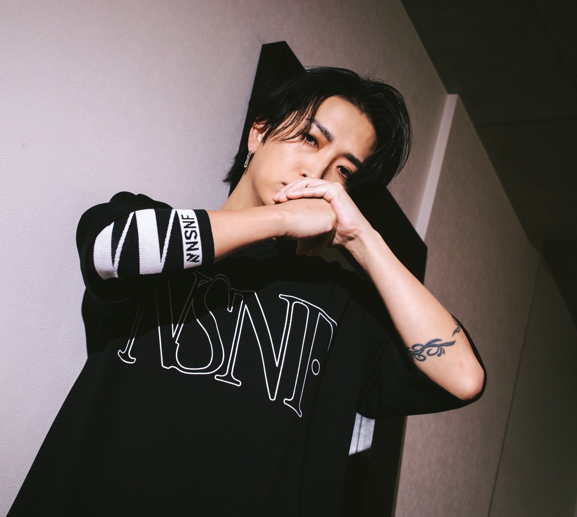 Aki シド明希 NSNF#06 フーディ ブラック Ｍサイズ シド・明希、初のアパレルブランド「NSNF」設立！ – ROCKの総合