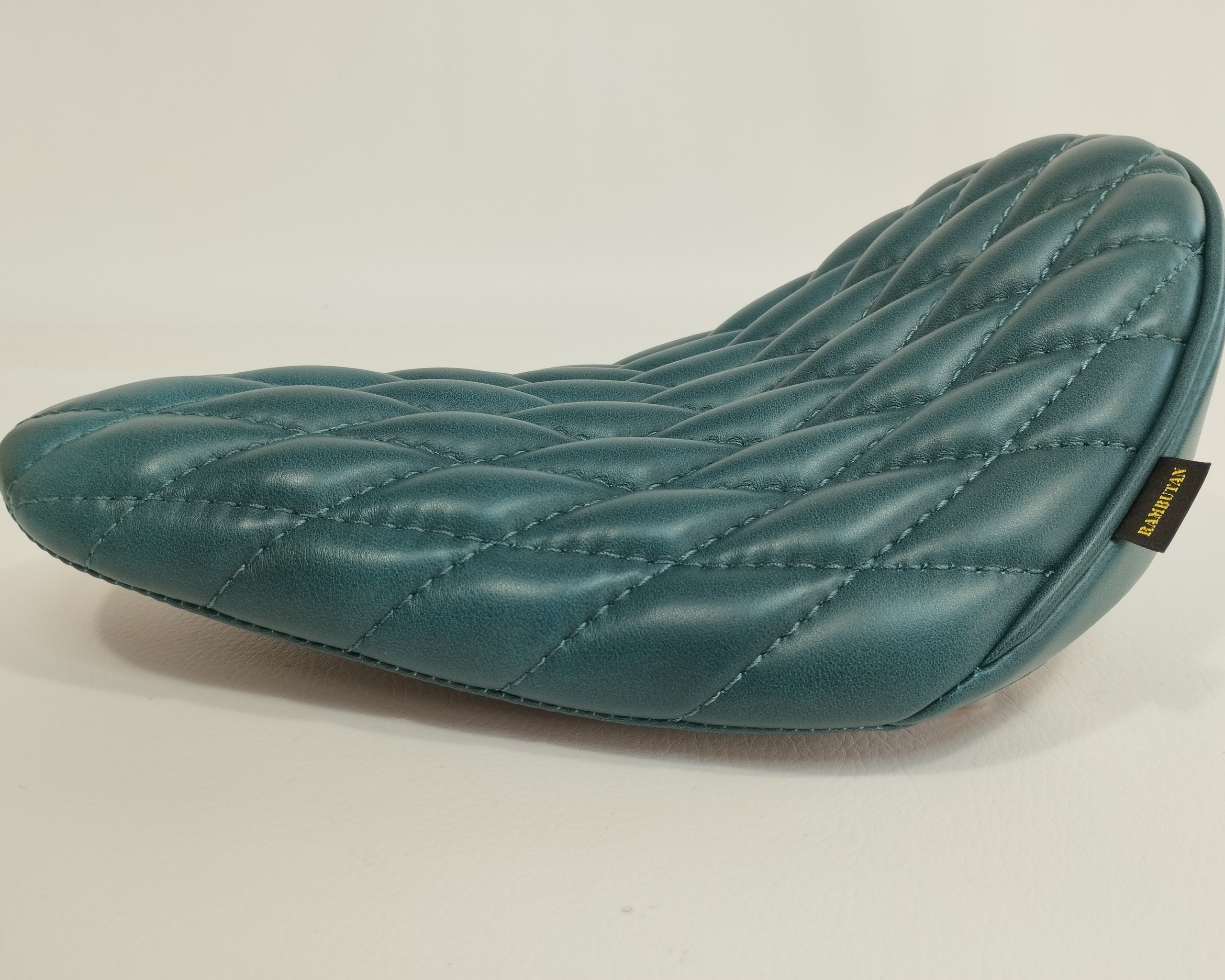 バイクシート新規・張替えのお店 | ランブータンバイクシート