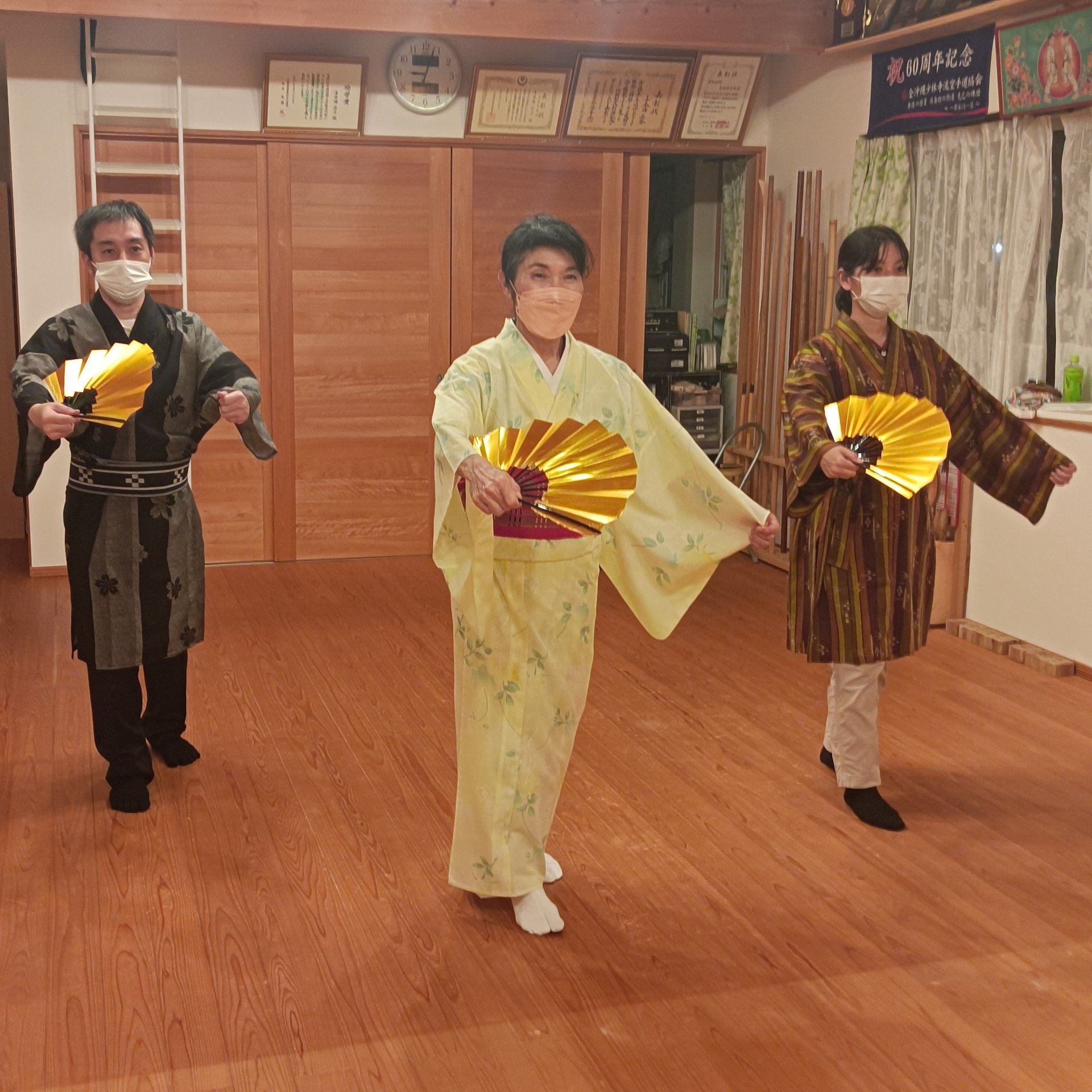 琉球舞踊 | 沖縄県中城で沖縄の伝統芸能を教えています。初心者