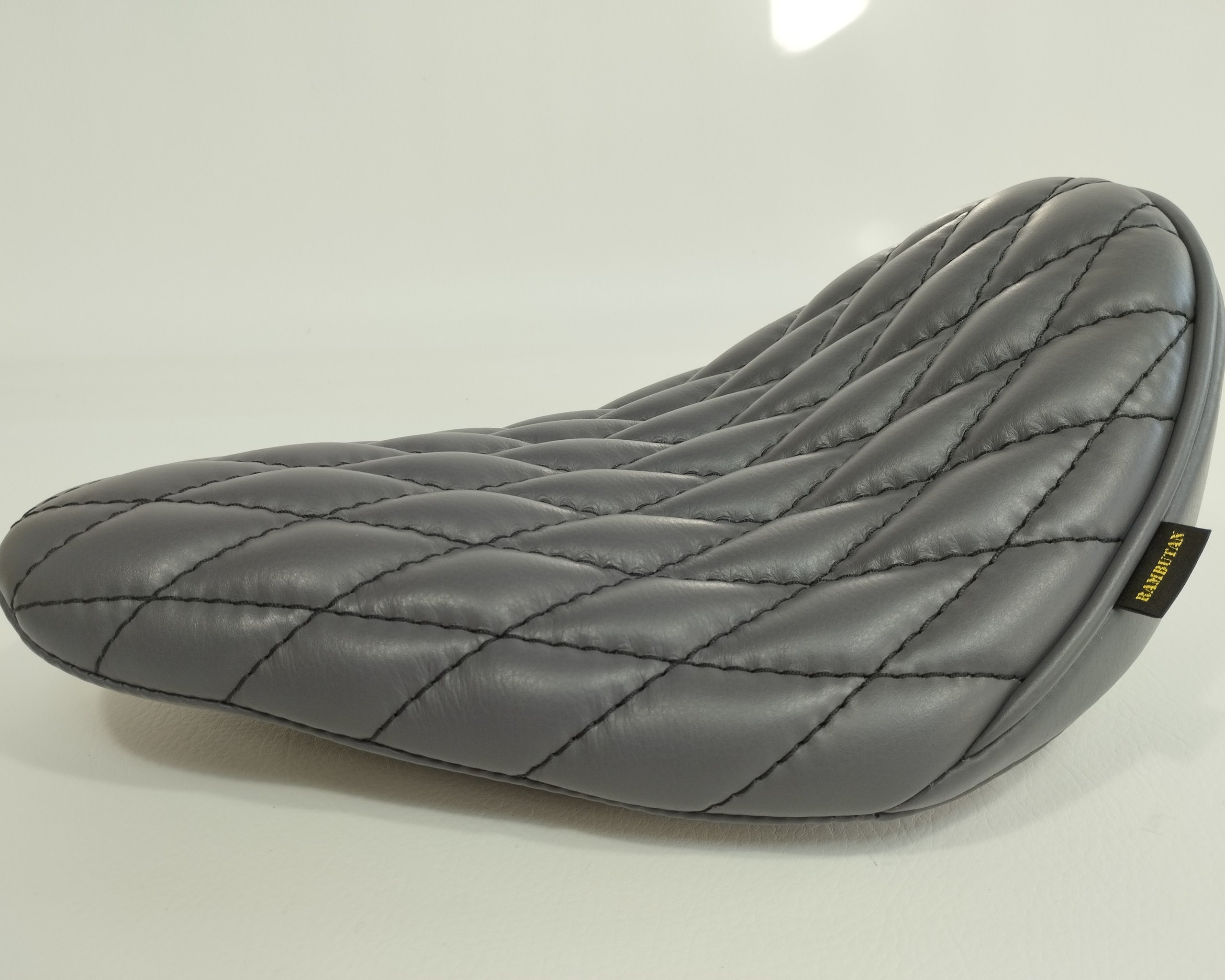 バイクシート新規・張替えのお店 | ランブータンバイクシート