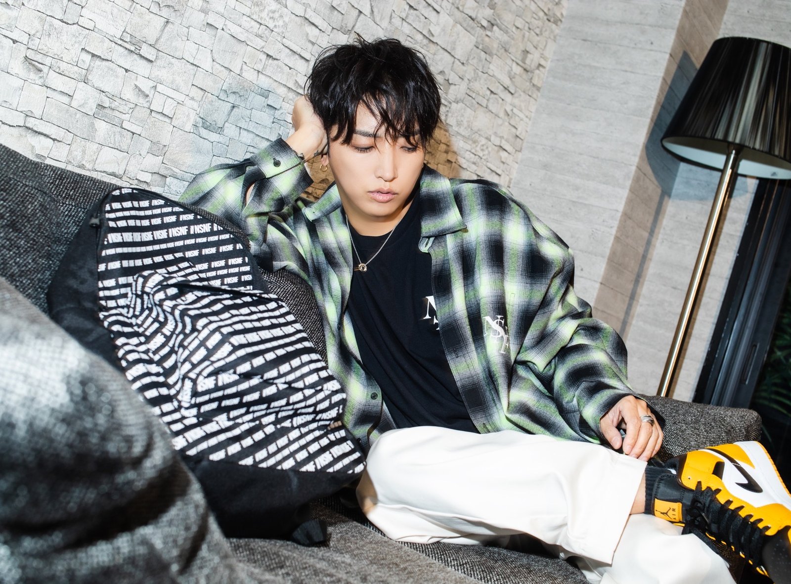 NSNF ロゴスマートフォンレザーバッグ 明希 シド Logo Smartphone leather Bag - #04 COLLECTION - ARCHIVE