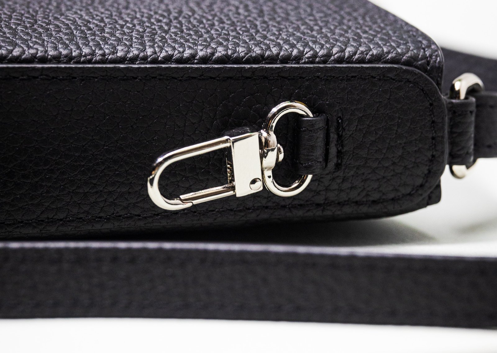 Logo Smartphone leather Bag - #04 COLLECTION - ARCHIVE
