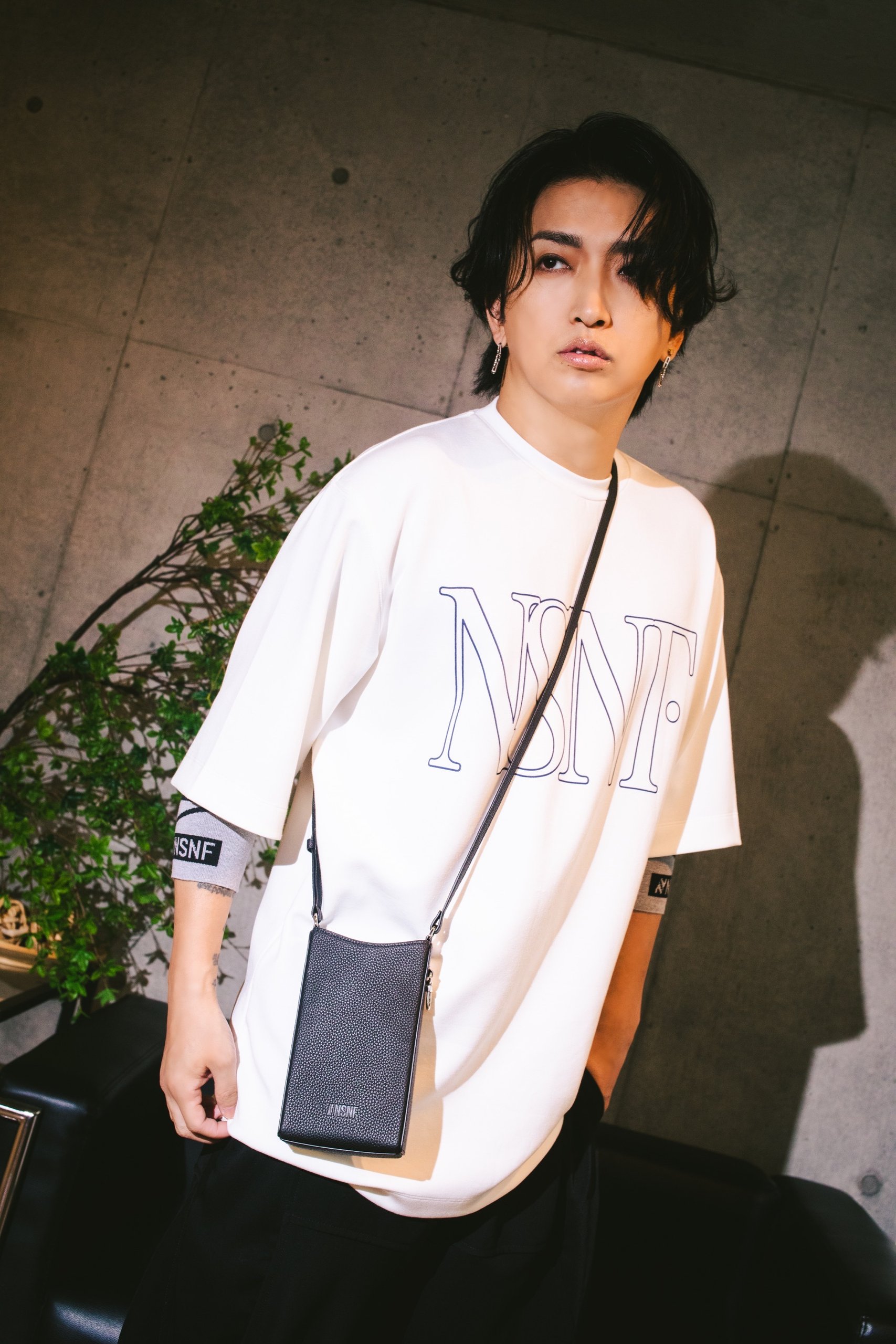 NSNF ロゴスマートフォンレザーバッグ 明希 シド Logo Smartphone leather Bag - #04 COLLECTION - ARCHIVE