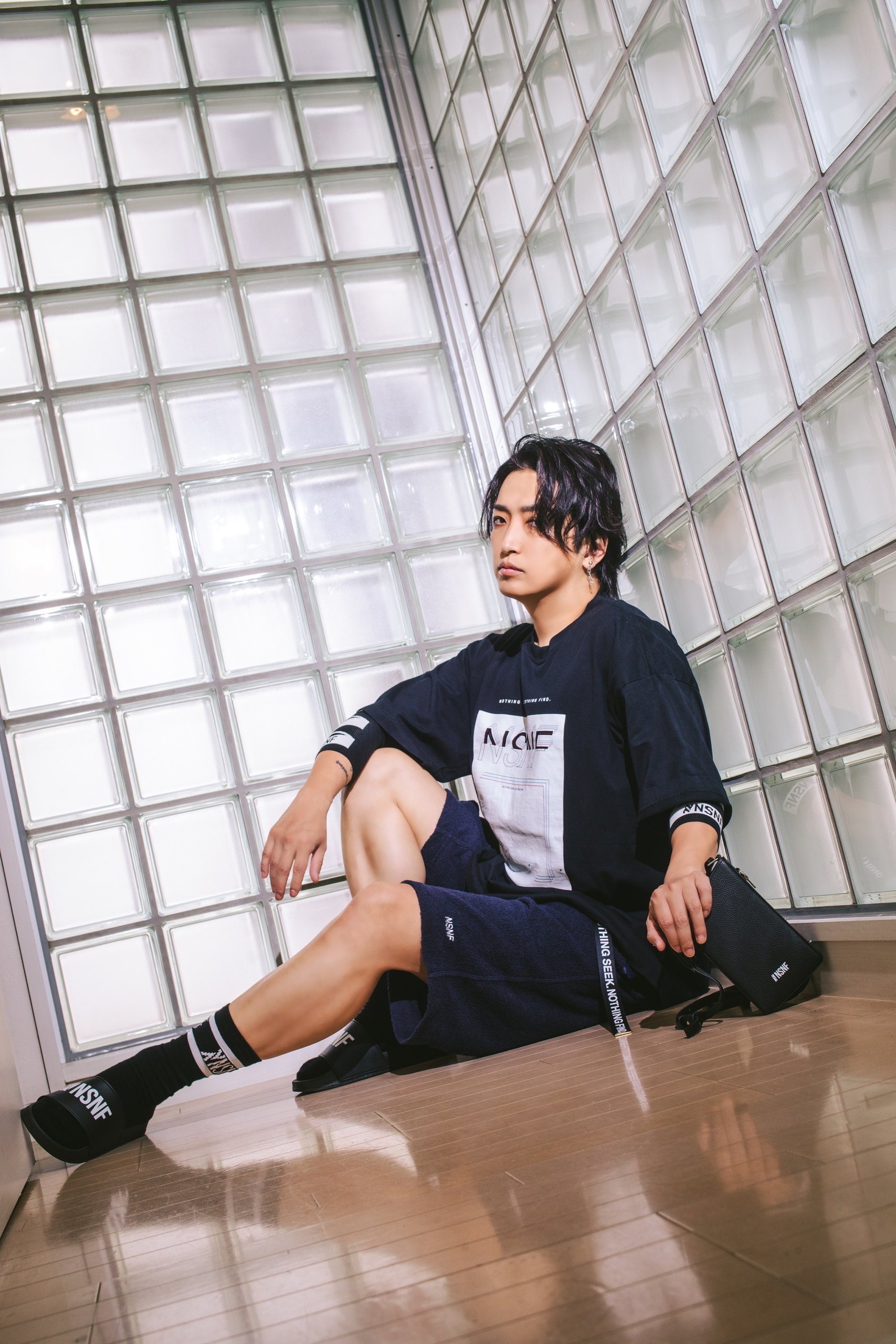 NSNF ロゴスマートフォンレザーバッグ 明希 シド Logo Smartphone leather Bag - #04 COLLECTION - ARCHIVE